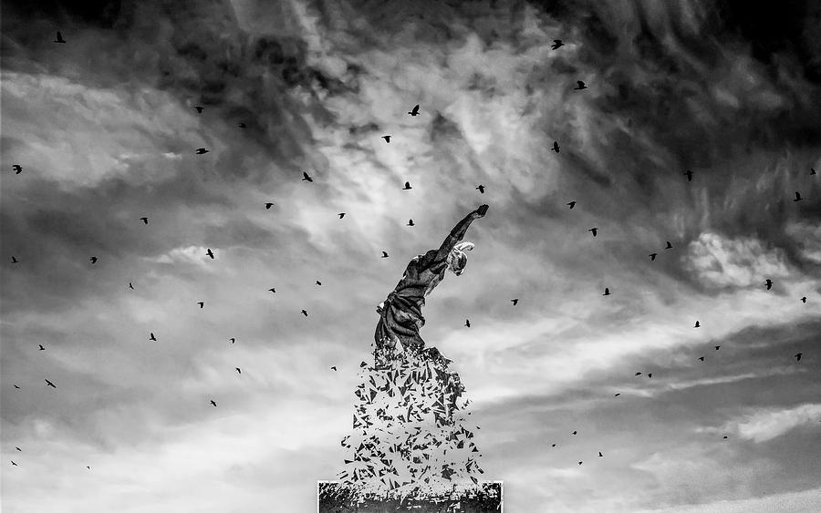 Statue Of Liberty Photograph by Arastoo Qadermazi