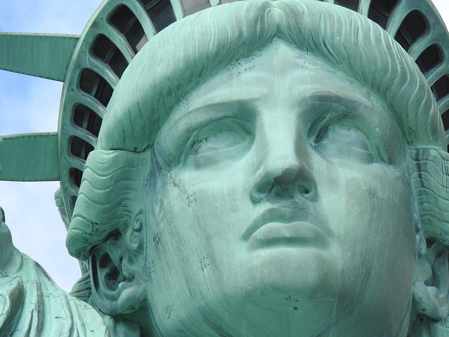 statue of liberty head profile