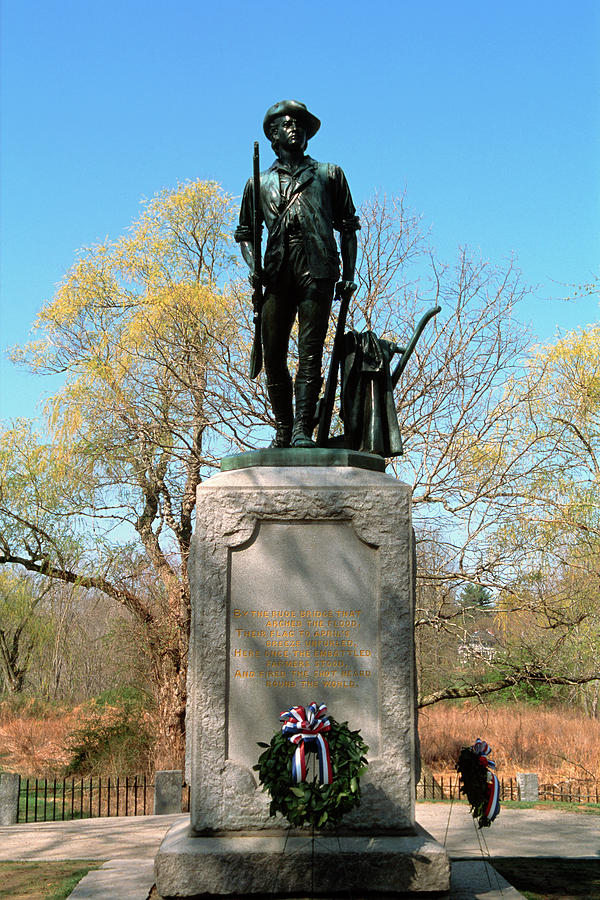 Statue Of The Minuteman At The Old North Bridge, Concord, Massacusetts ...