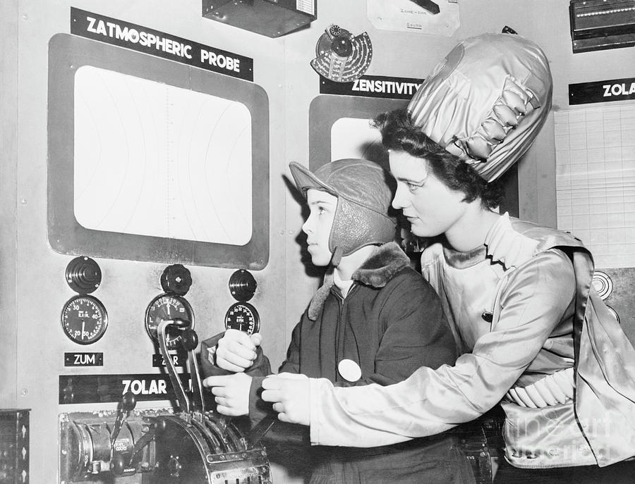 Steven Hill Learning How To Operate Photograph by Bettmann Steven Hill Learning How To Operate Photograph by Bettmann