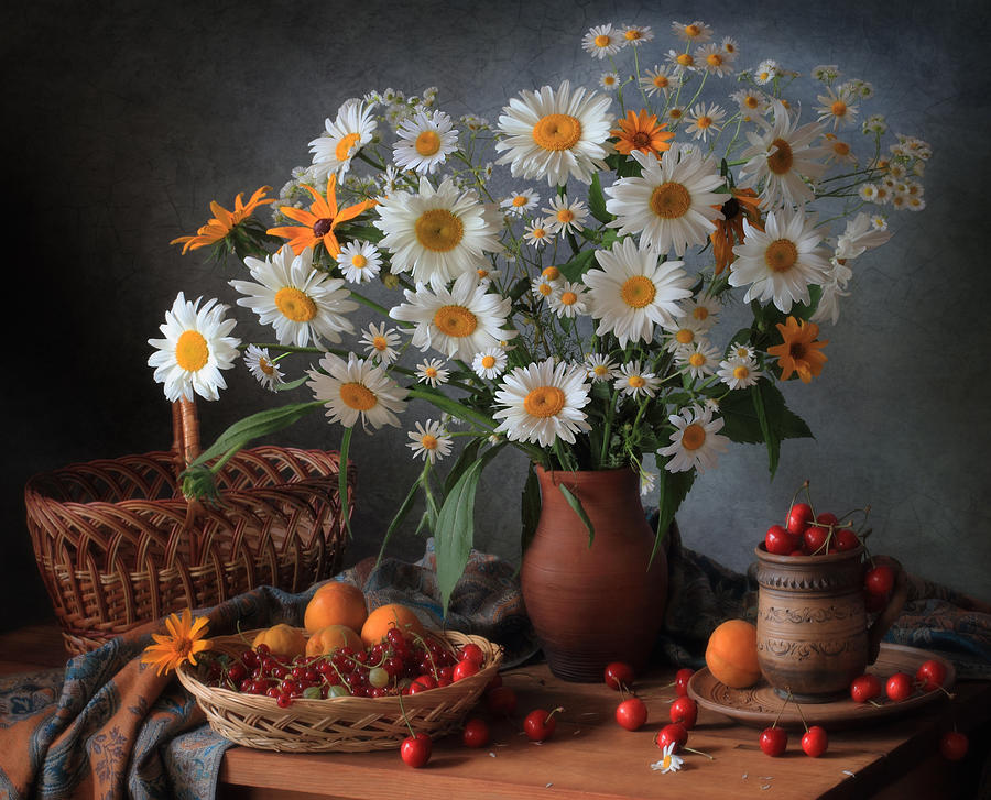 Still-life Photograph - Still Life With A Bouquet Of Daisies by Tatyana Skorokhod (??????? ????????)