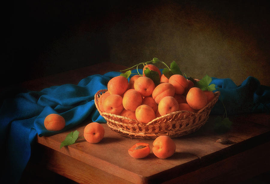 Still Life With Apricots by ??????? ????????
