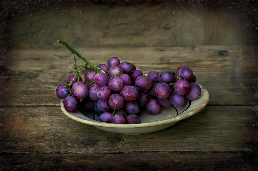 Still Life With Grape Photograph by Floriano Sion