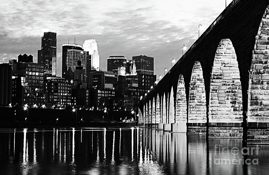 Stone Arch Bridge Minneapolis Bw V2 Photograph by Wayne Moran