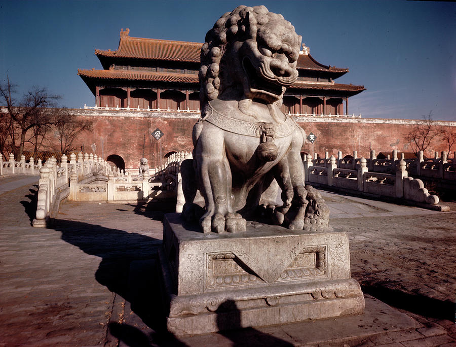 Lion Photograph - Stone Lion In Forbidden City by Dmitri Kessel