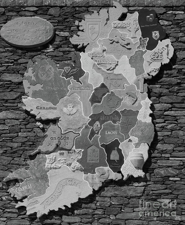 Stone Map of Ireland bw Photograph by Eddie Barron