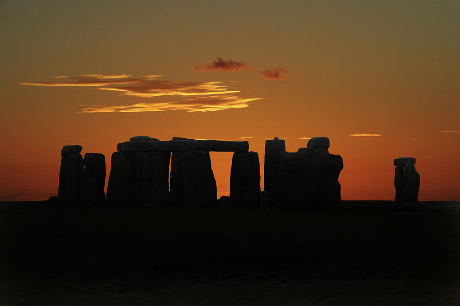 Stonehenge At Sunset Photograph by Pete Reynolds