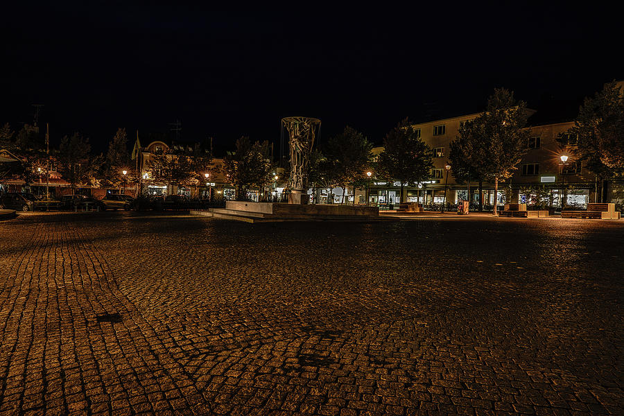 stora torget Enkoeping #i0 Photograph by Leif Sohlman