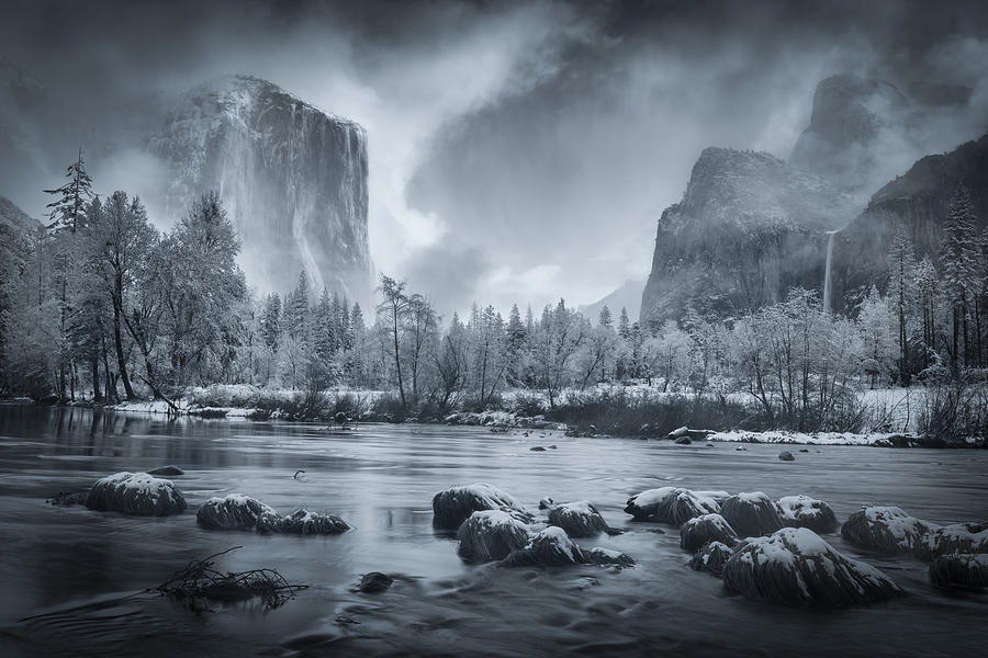 Yosemite National Park Photograph - Storm Clearing In Valley View by Weilian