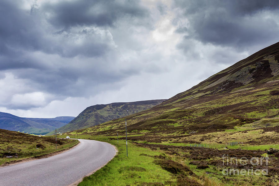 The Highlands by Tanya C Smith The Highlands by Tanya C Smith