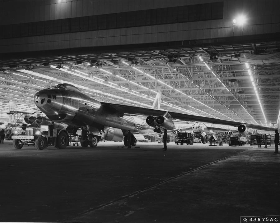 Stratojet Plane Photograph by Hulton Archive