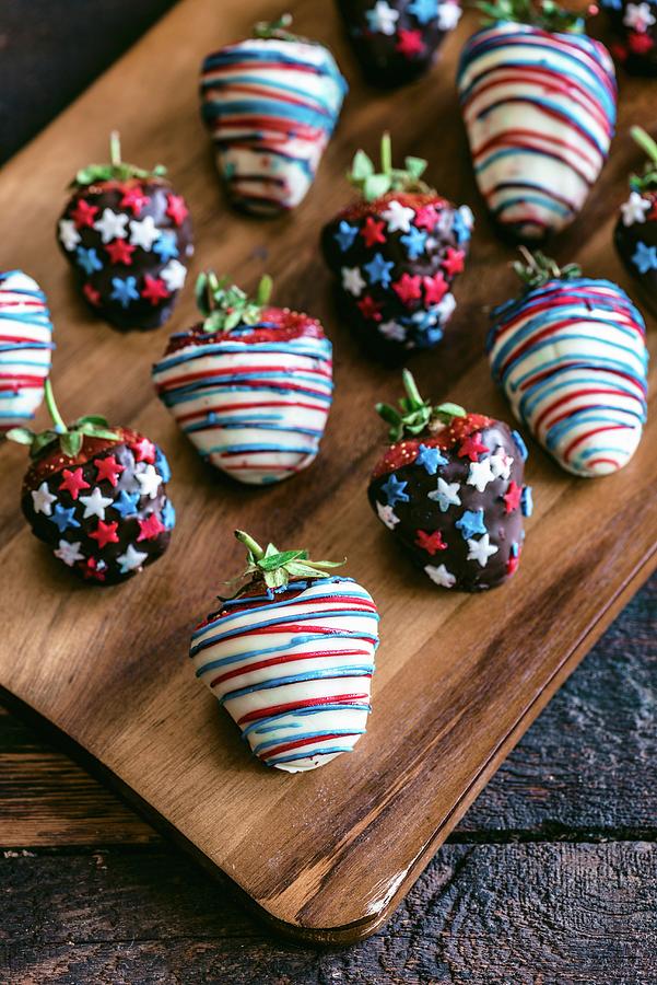 Strawberries In Chocolate With Usa Flag Decoration, 4th Of July Concept Photograph by Ltummy