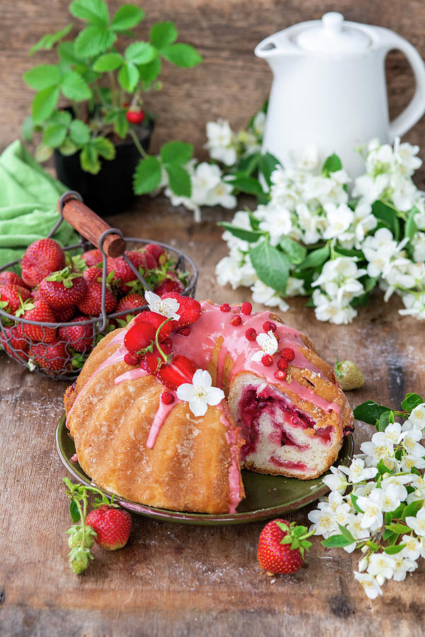 Strawberry Yeast Cake Photograph by Irina Meliukh