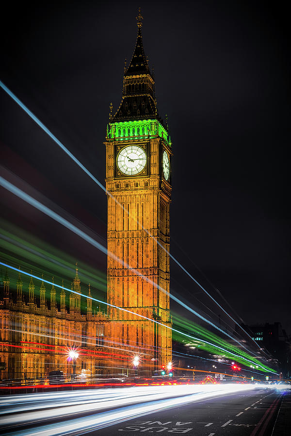 Big Ben Photograph - Streams Over Westminster by Giuseppe Torre