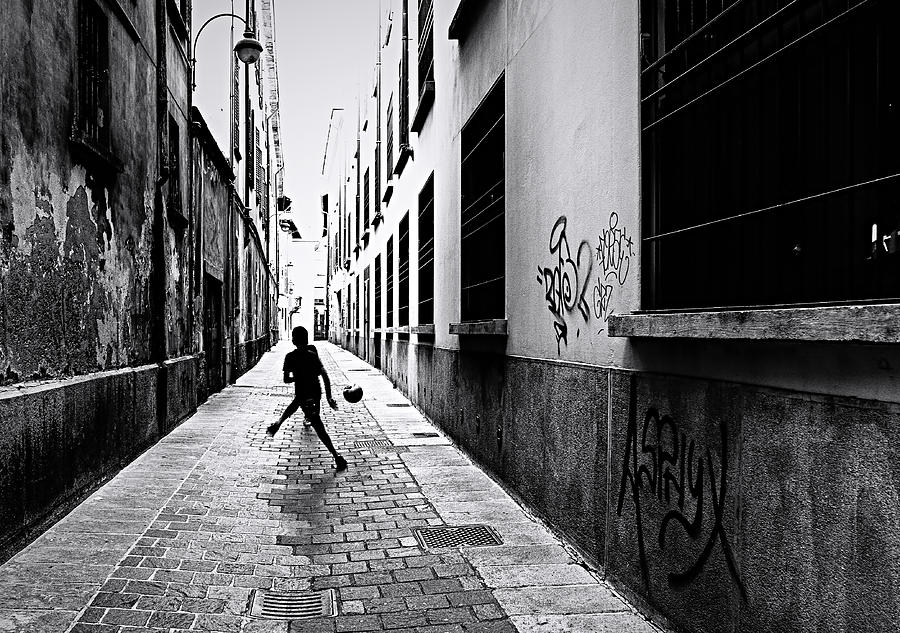 Street Photograph - Street Games by Julien Oncete