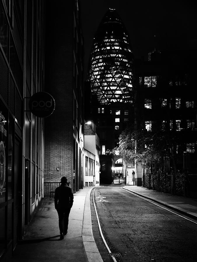 London Photograph - Streets Of London by Franz Baumann