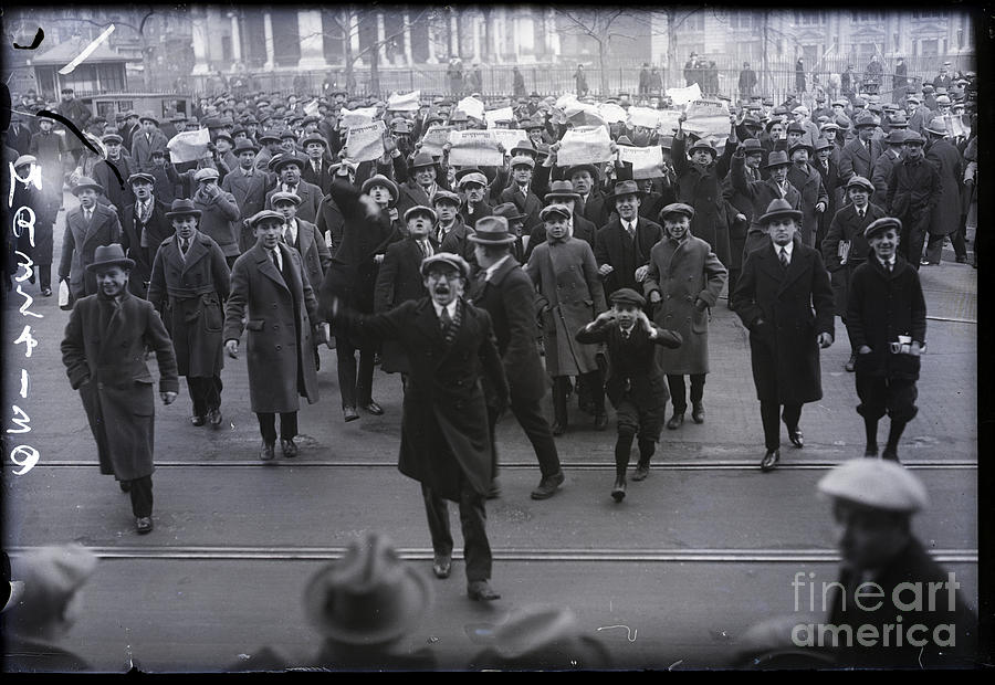 Striking Fur Workers Marching Photograph by Bettmann
