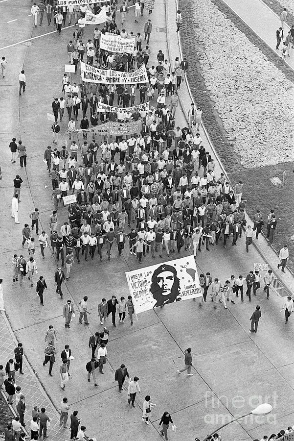 Student Demonstrators In Mexico City Photograph by Bettmann