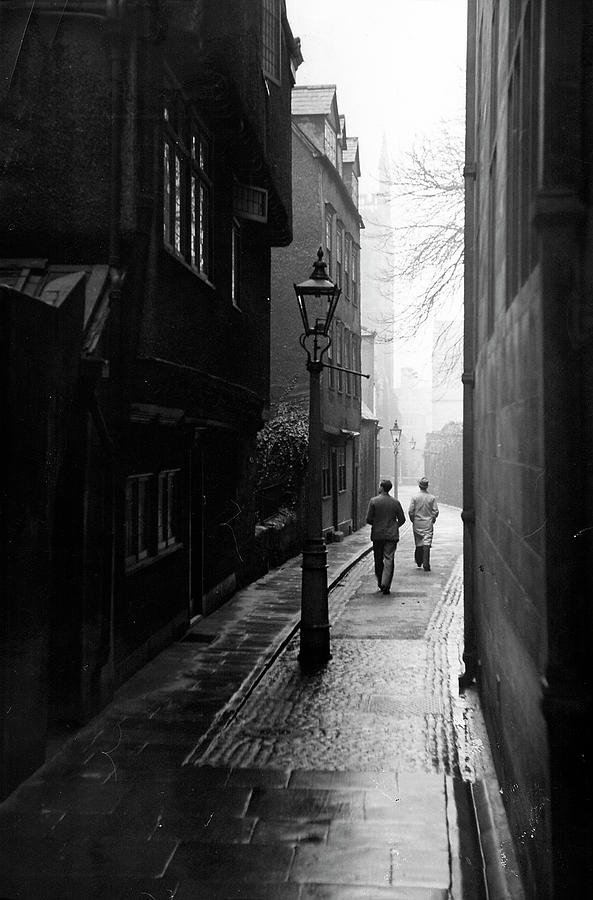 Students Walking Along Magpie Lane At Ox Photograph by William Vandivert Students Walking Along Magpie Lane At Ox Photograph by William Vandivert