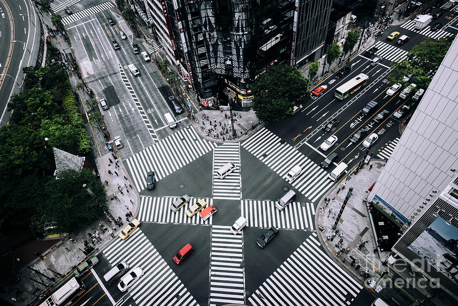 Sukiyabashi Crossing, Ginza, Tokyo Photograph by Yukinori Hasumi