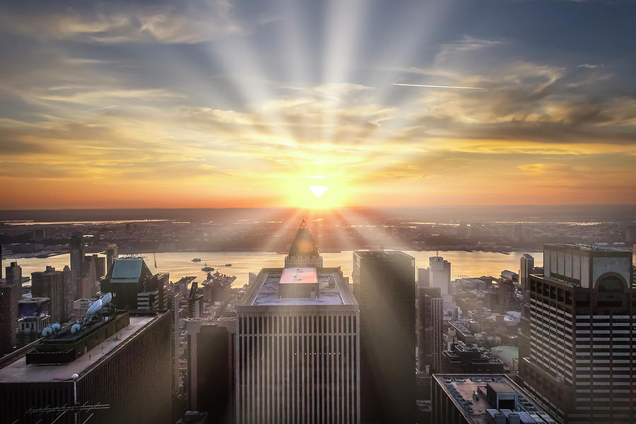 Sun Rays On A Dramatic Sunset In Manhattan Photograph