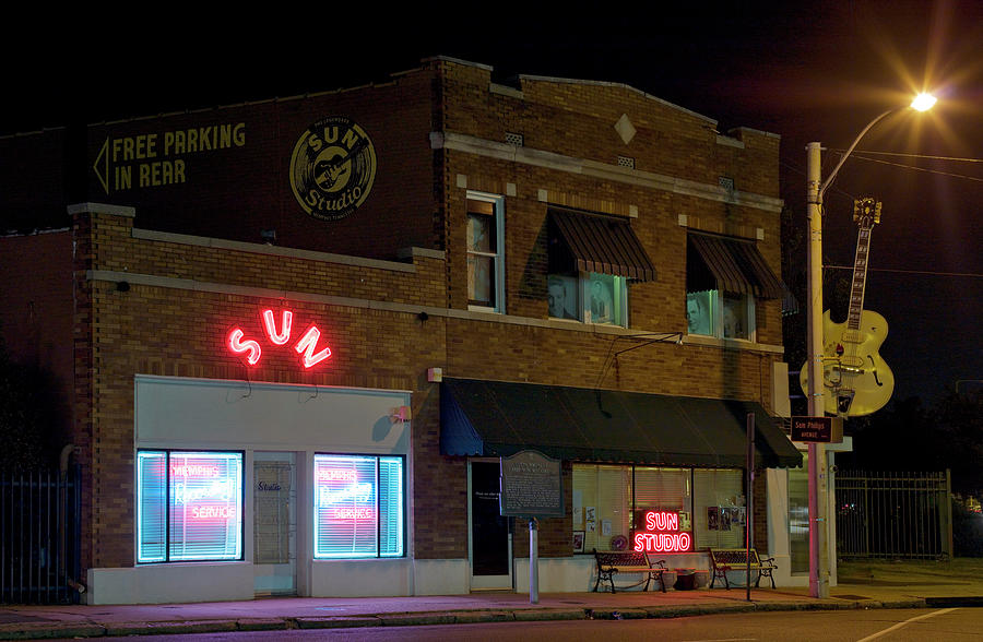 Sun Records Studio, Memphis, Tennessee Painting by 