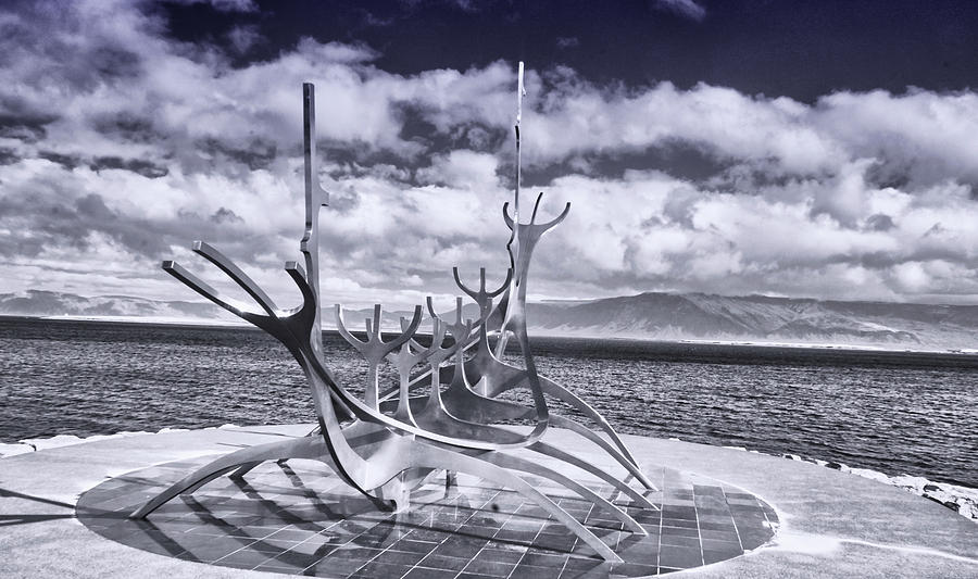 Sun Voyager Photograph by Jim Cook