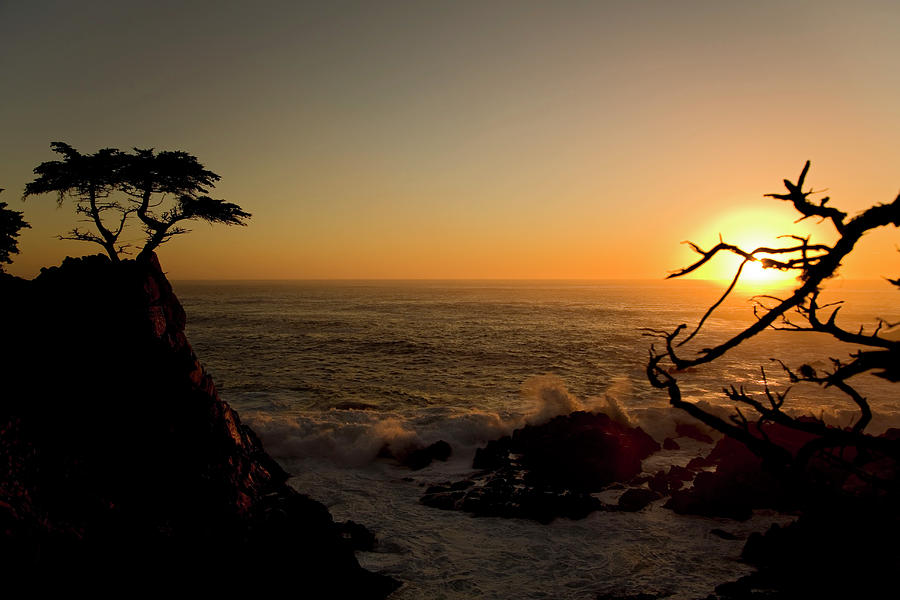 Sundown Over The Pacific Ocean Near Photograph by Charles Briscoe-knight
