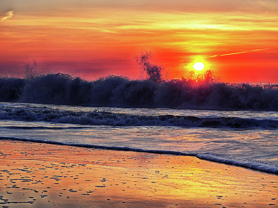 Sunrise at 142nd Street Beach Ocean City Photograph by Bill Swartwout