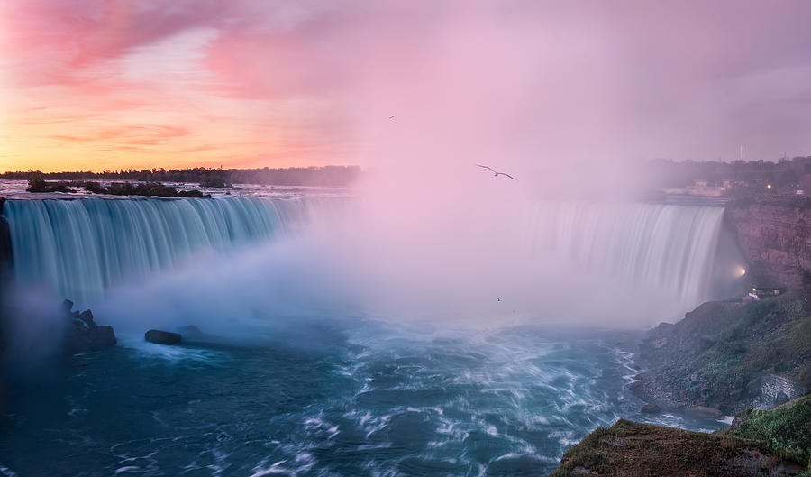 Sunrise At Niagara Falls Photograph by Gu And Hongchao