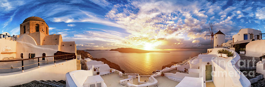 Sunset From Oia Photograph by Wladimir Bulgar/science Photo Library