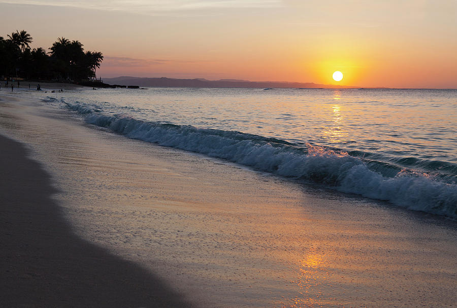 Sunset On Saud Beach In Pagudpud, Ilocos Norte Province On The Main ...