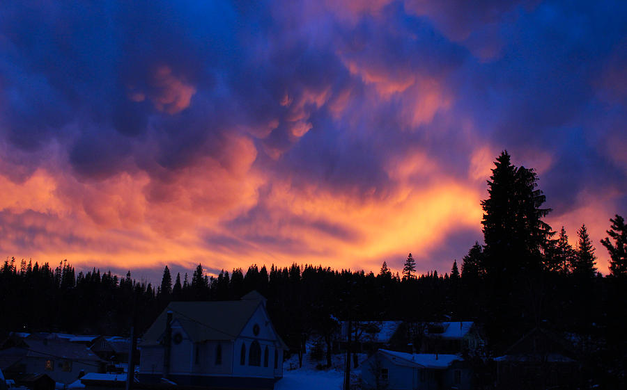 Sunset over Elk River Idaho Photograph by Jean Evans