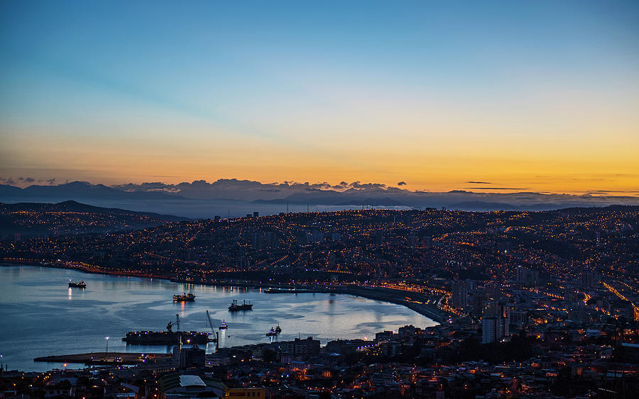 Sunset Over The Bay And Town Of Valparaiso In Chile Photograph By Cavan 