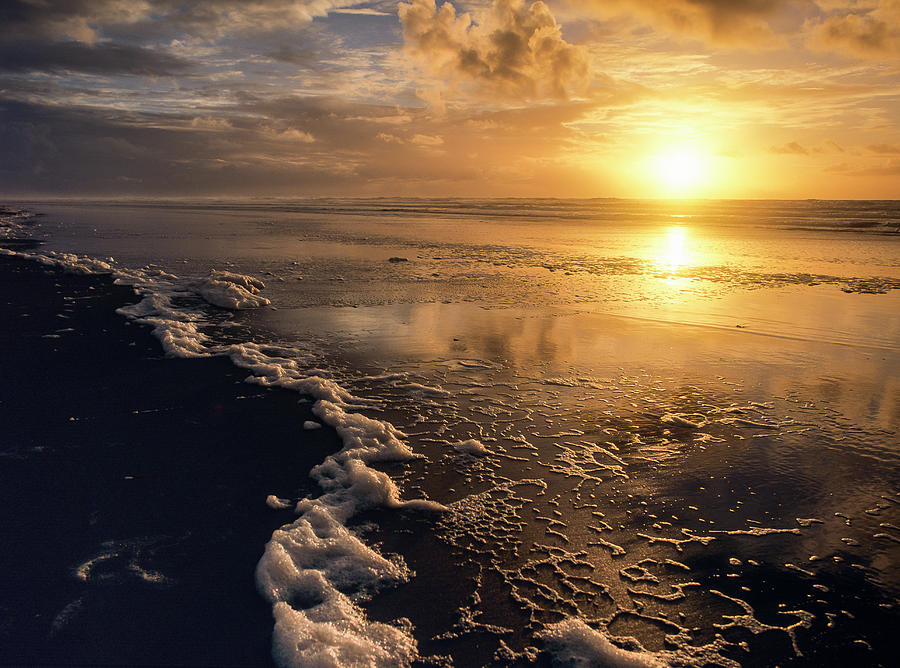 Sunset Umpqua Beach Photograph by Robert Potts
