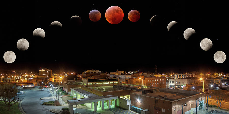 Super Blood Wolf Moon Eclipse Over Bristol Photograph