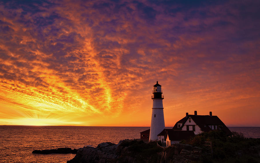 Super Sunrise at Portland Lighthouse Photograph by Jerry Fornarotto