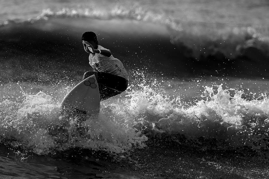 Surfing At Kovalam, Tamil Nadu Photograph by Balasubramanian Gv