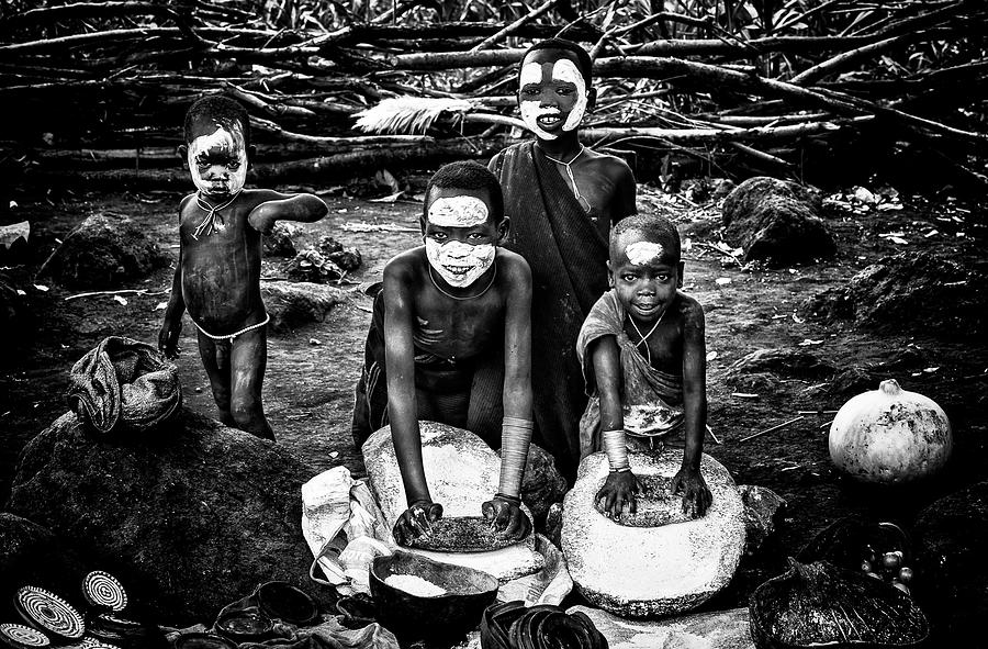 Surma Children Having Fun. Photograph by Joxe Inazio Kuesta Garmendia ...