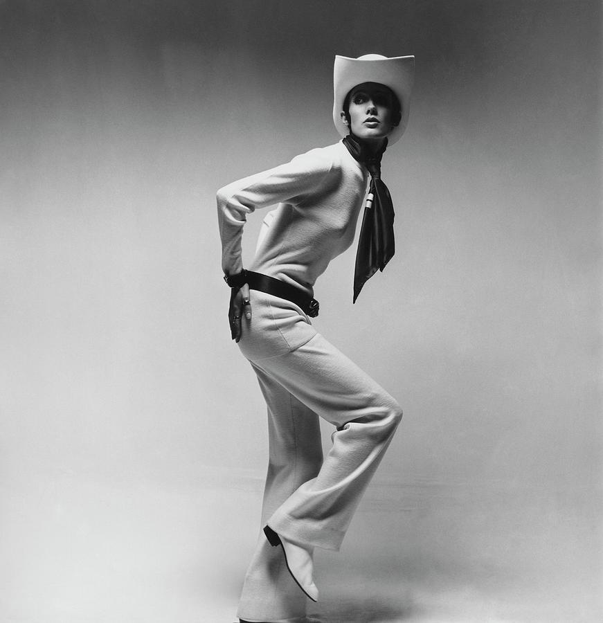 Susan Schoenberg In Cerruti Cowboy Hat Photograph by Bert Stern