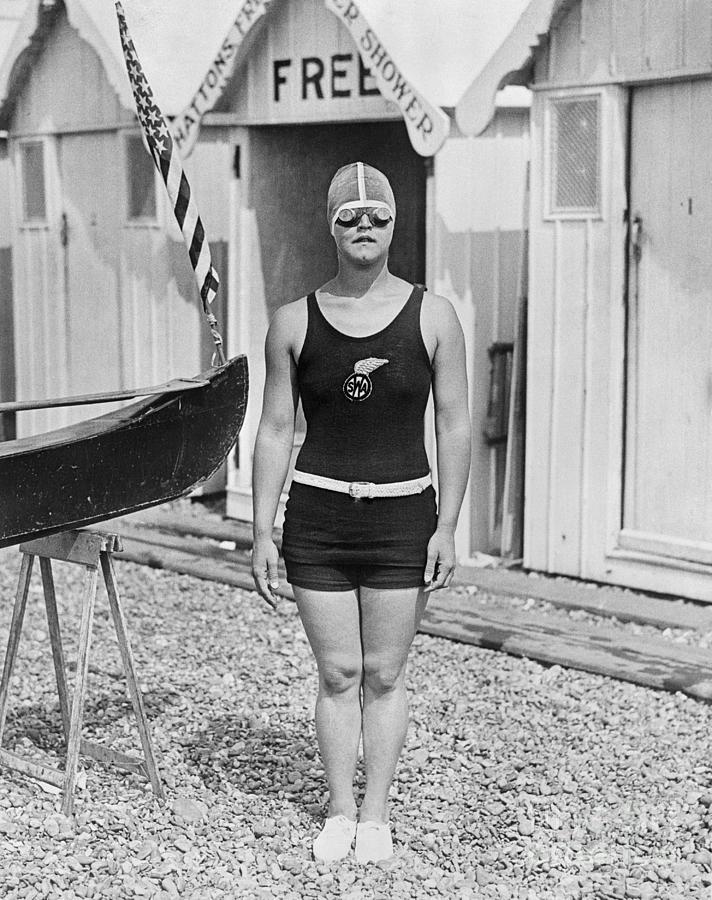 Swimmer Gertrude Ederle Photograph by Bettmann
