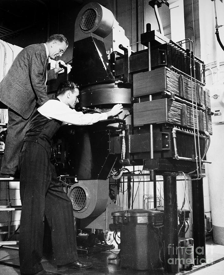 Synchrotron, 1946 Photograph by Granger