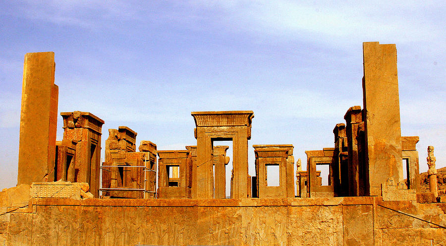 Tachara, The Palace Of Darius Photograph by Sam W Stearman