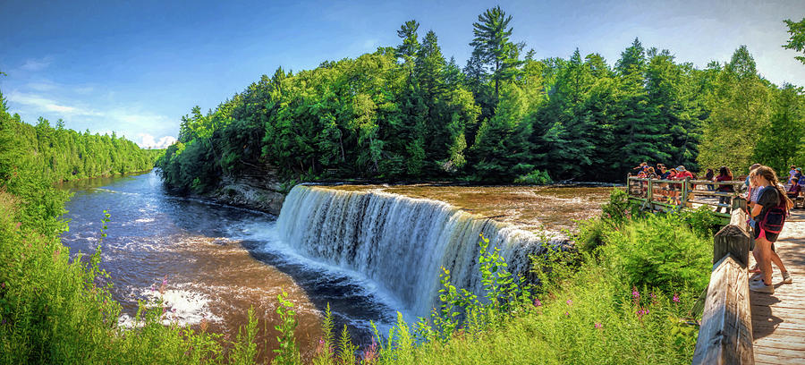Tahquamenon Falls Photograph by Wes Iversen