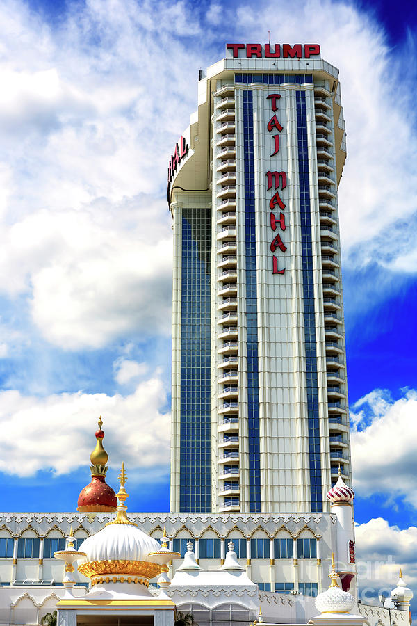 Taj Mahal Tower in Atlantic City Photograph by John Rizzuto
