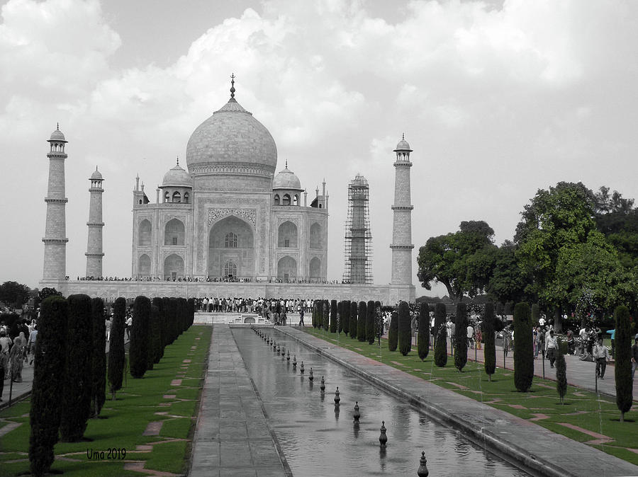 Taj Mahal Photograph by Uma Krishnamoorthy