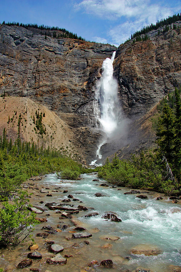 Takakkaw Falls, Yoho National Park, Rocky Mountains, Alberta, Canada ...