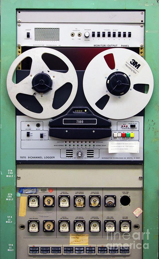 Tape Recorder For Rocket Launch Data Photograph by Mark Williamson/science Photo Library