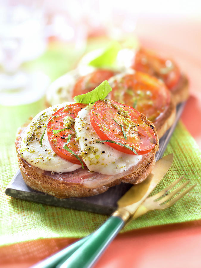 Tartines Italiennes Chaudes Tomato-mozzarella Crostinis Photograph by ...