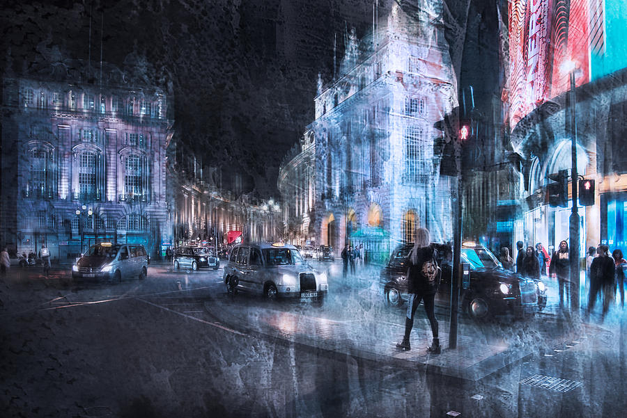 London Photograph - Taxi In London by Nicodemo Quaglia